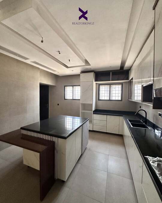 Property Description; Seven (7) Bedrooms Fully Detached Duplex Price- ₦1.8 billion. Location- Guzape, Abuja-copy-0-copy-1-copy-2