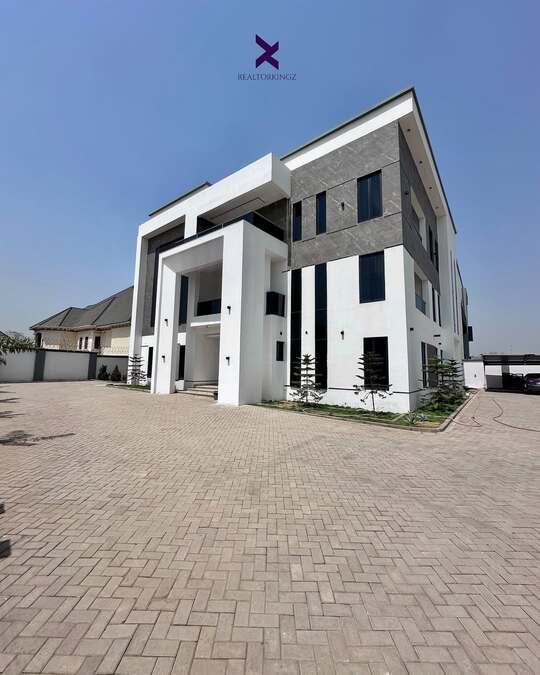 Property Description; Seven (7) Bedrooms Fully Detached Duplex Price- ₦1.8 billion. Location- Guzape, Abuja